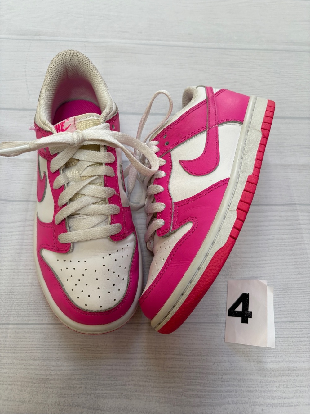 Nike Low-Top Sneakers in Pink and White